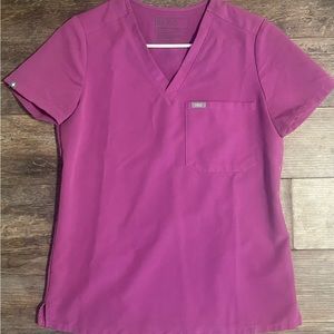 Women’s Figs scrub set:  x small top / small tall bottom / color electric orchid